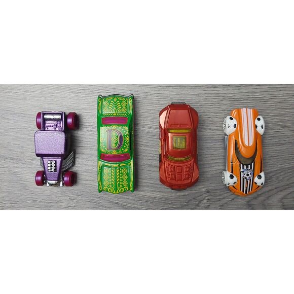Set of 8 Mattel Hot Wheels Die Cast Toy Cars - Picture 2 of 13